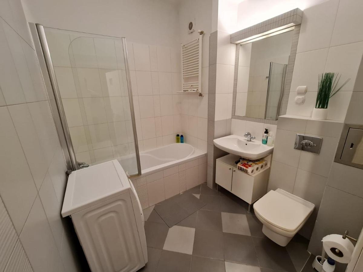 Fantastic Waw - Ns54 Room O Warsawa Bagian luar foto